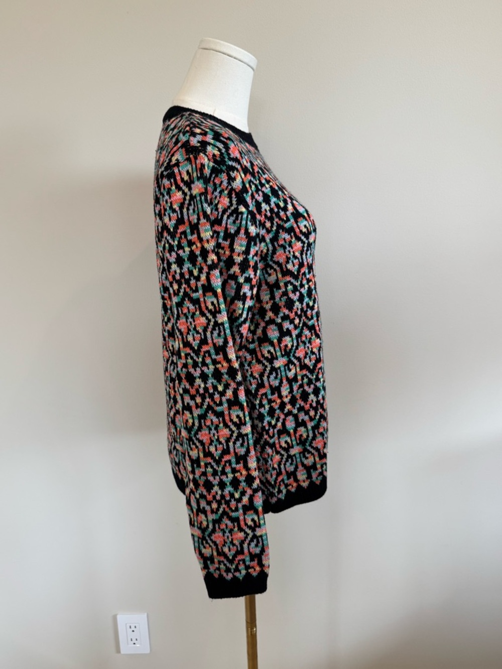 Crewneck Multicolor Patterned Sweater - Picture 4 of 6